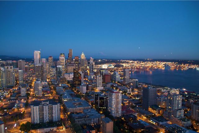 Outlet, Space Needle, kæmpe fly og krabber, Roadtrip i USA