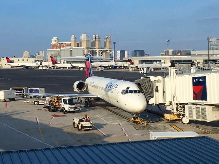 Indenrigsfly fra Boston til Minneapolis